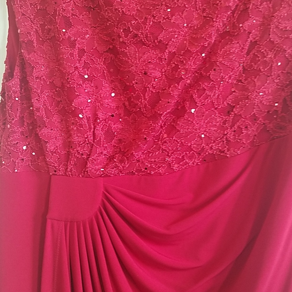 Dress - Picture 6 of 7